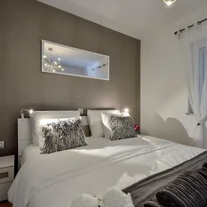 Apartment Feel Good, Sukosan